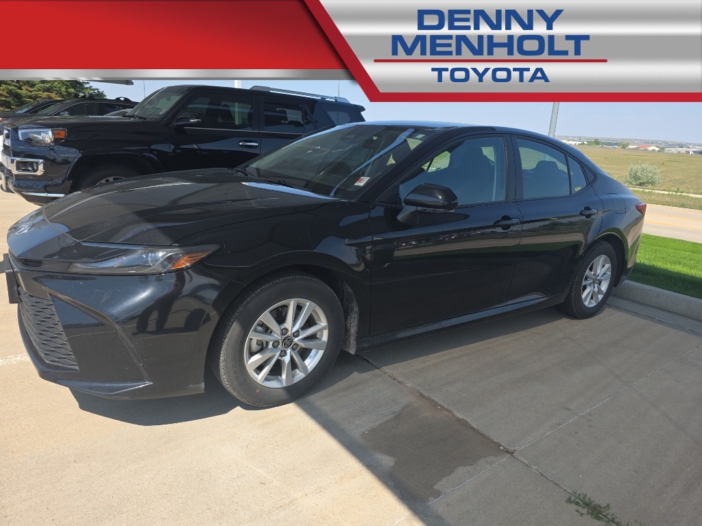 Used 2025 Toyota Camry Hybrid LE Cars