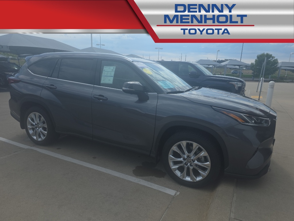 Used 2024 Toyota Highlander Limited SUVs