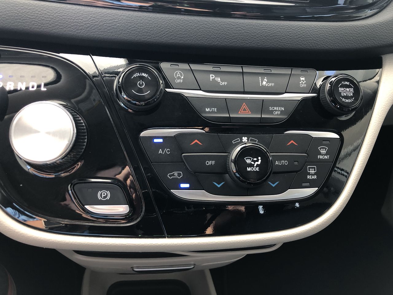 2024 Chrysler Pacifica