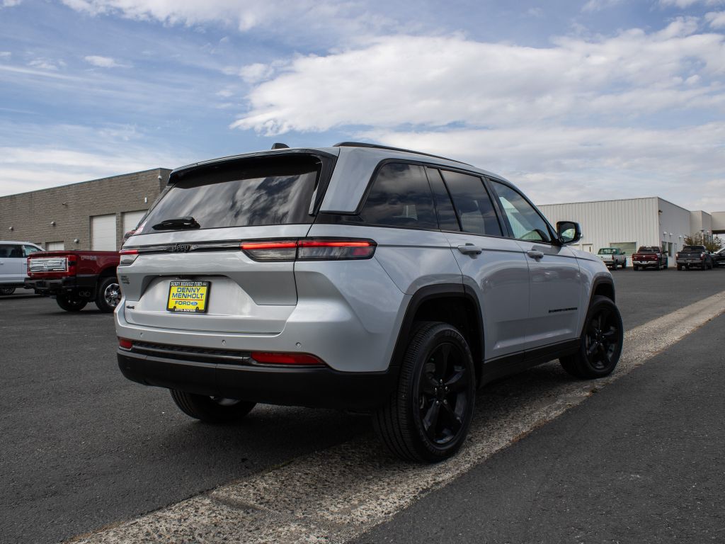 2023 Jeep Grand Cherokee