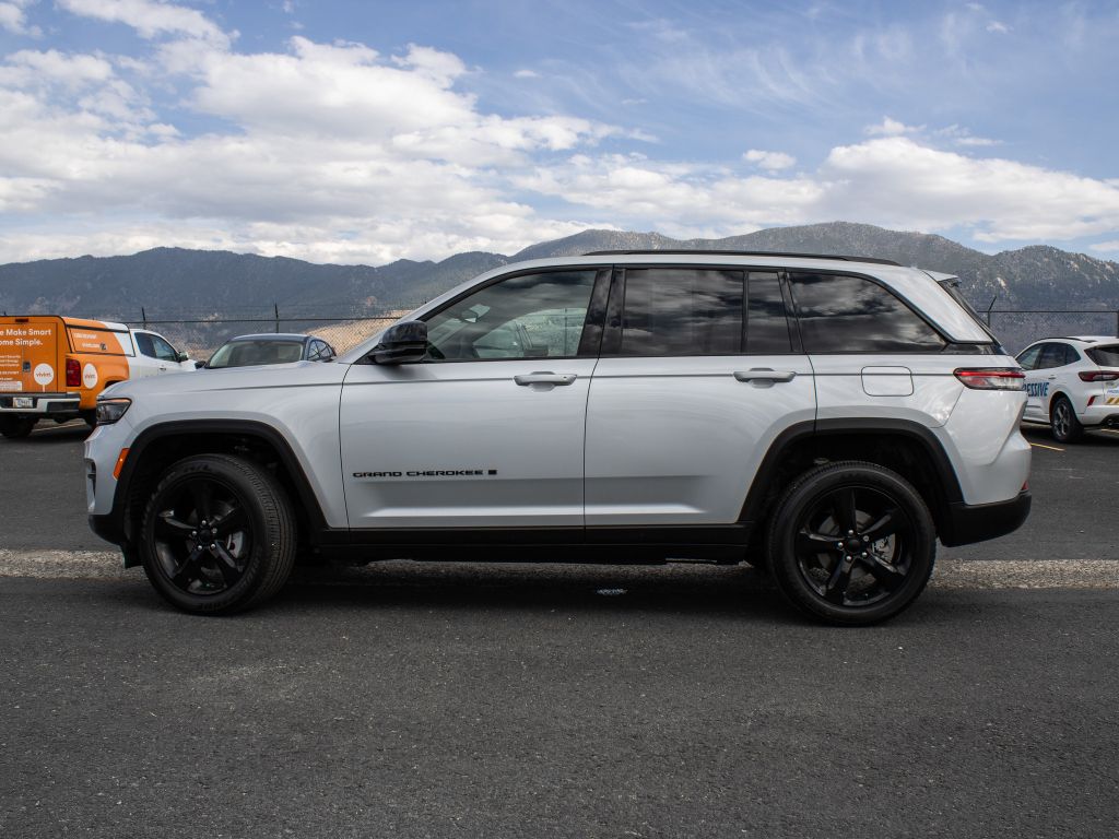 2023 Jeep Grand Cherokee