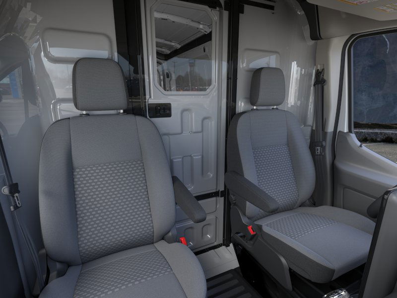 2025 Ford E-Transit