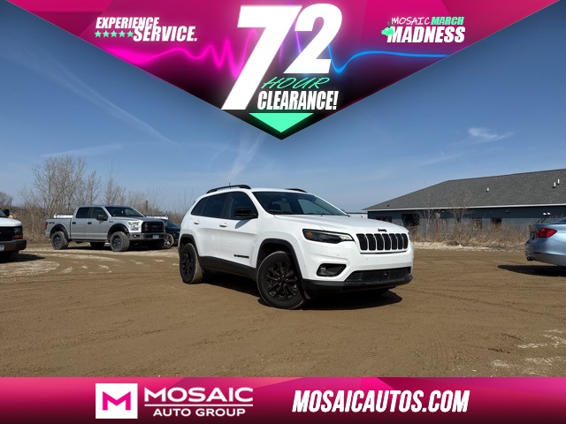 Used 2023 Jeep Cherokee Altitude SUV