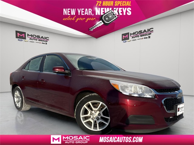 Used 2015 Chevrolet Malibu 1LT with VIN 1G11C5SL9FF352704 for sale in Zumbrota, MN