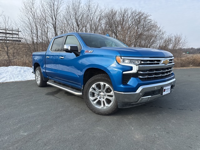 Used 2023 Chevrolet Silverado 1500 LTZ with VIN 1GCUDGED9PZ120900 for sale in Zumbrota, MN