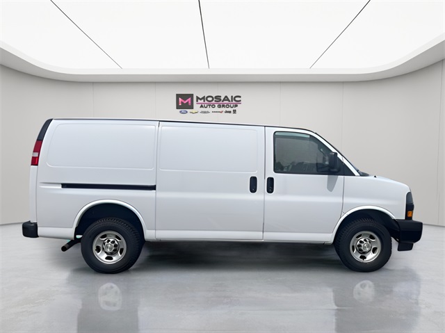 2023 Chevrolet Express 2500