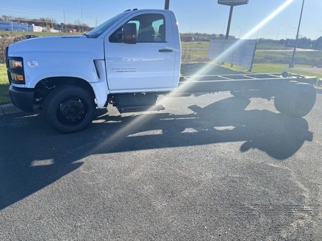 2023 Chevrolet Silverado 5500HD