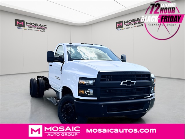 New 2024 Chevrolet Silverado 6500HD 1WT Truck