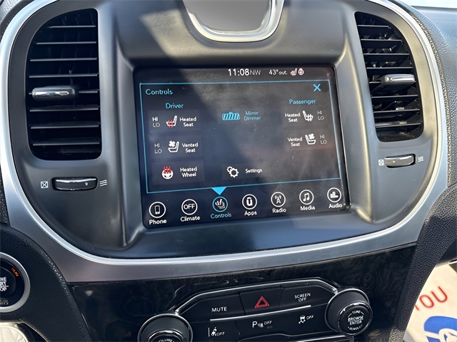 2017 Chrysler 300