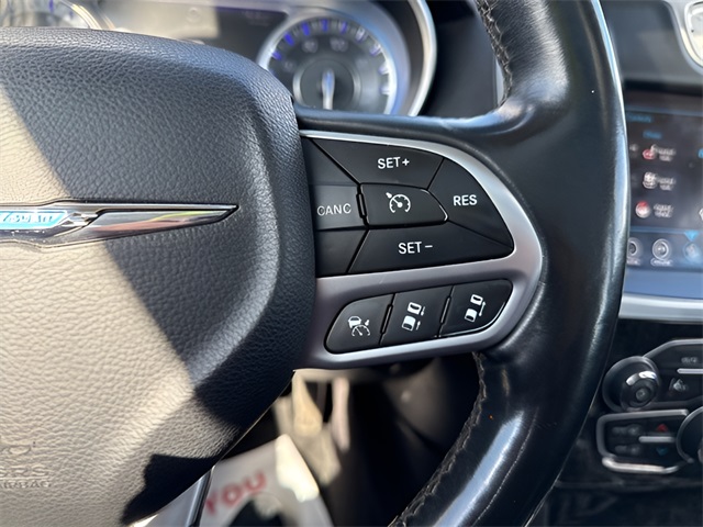 2017 Chrysler 300