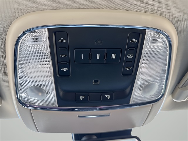 2017 Chrysler 300