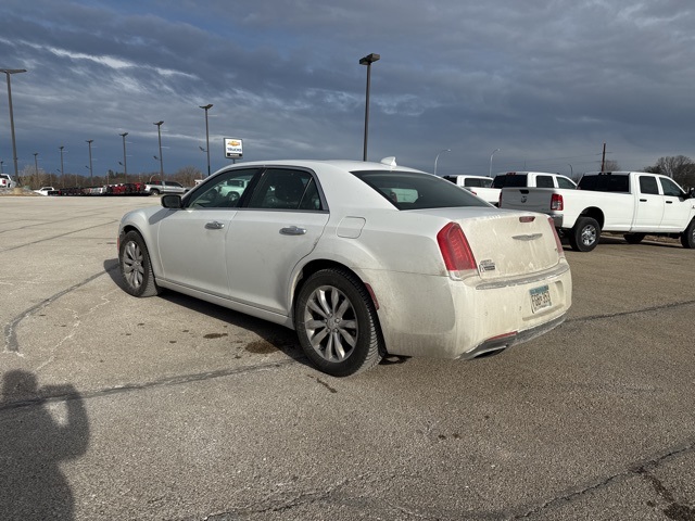 2017 Chrysler 300