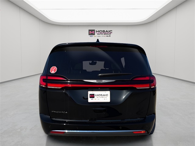 2025 Chrysler Pacifica