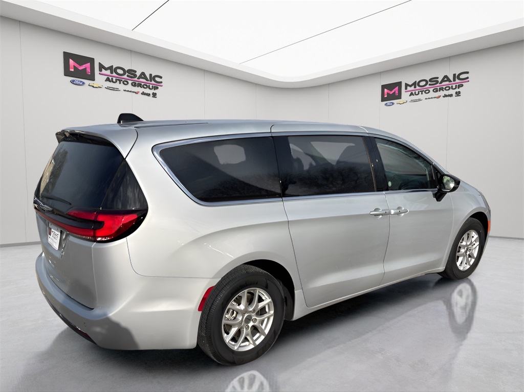 2024 Chrysler Pacifica