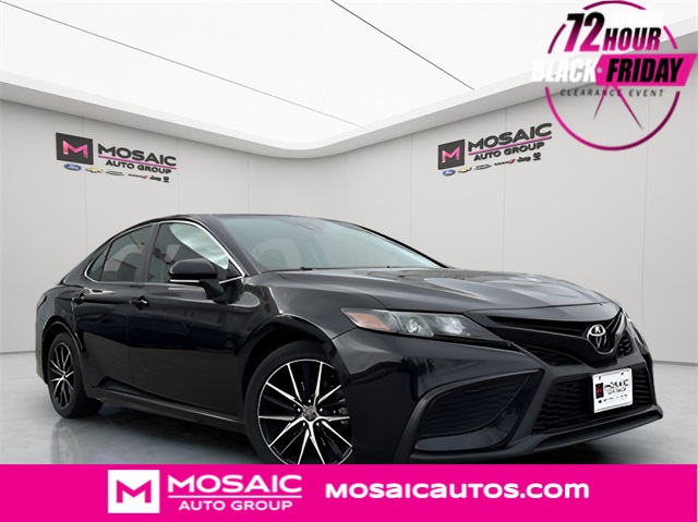 Used 2022 Toyota Camry SE Car