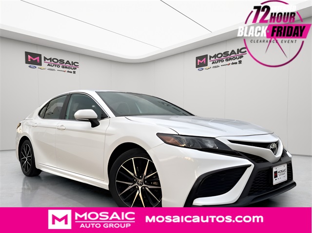 Used 2023 Toyota Camry SE Car