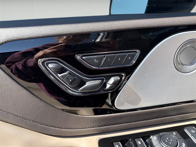 2023 Lincoln Aviator