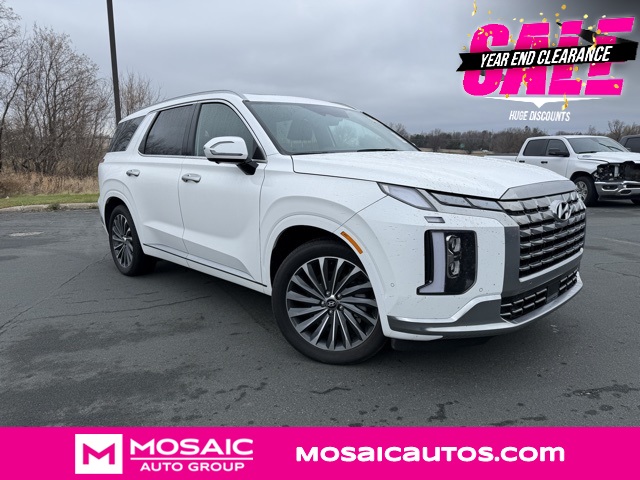 Used 2023 Hyundai Palisade Ultimate Calligraphy with VIN KM8R5DGE9PU605599 for sale in Zumbrota, Minnesota