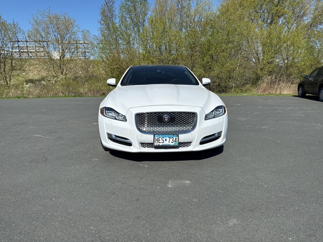 2017 Jaguar XJ