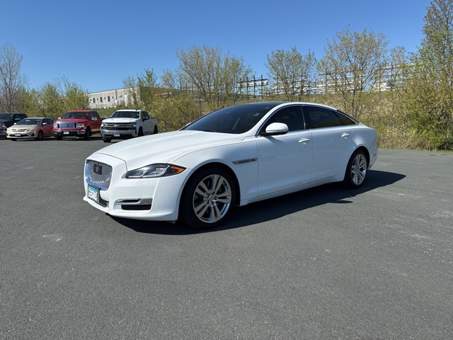 2017 Jaguar XJ