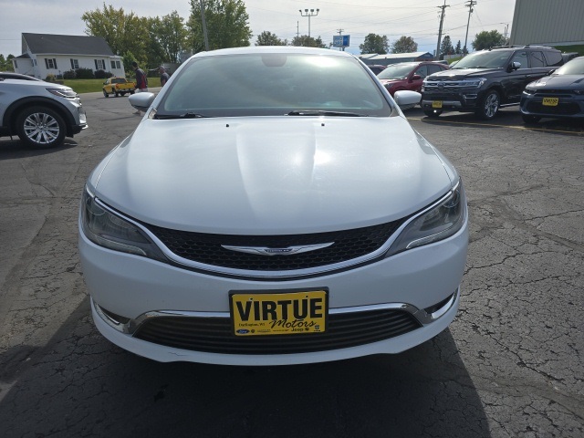 2016 Chrysler 200