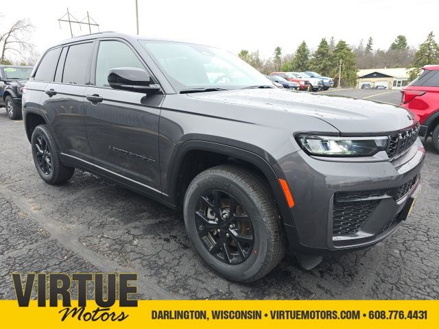 New 2026 Jeep Grand Cherokee Laredo SUVs