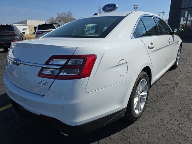 2019 Ford Taurus