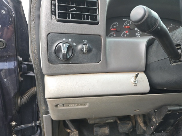 1999 Ford F-550SD