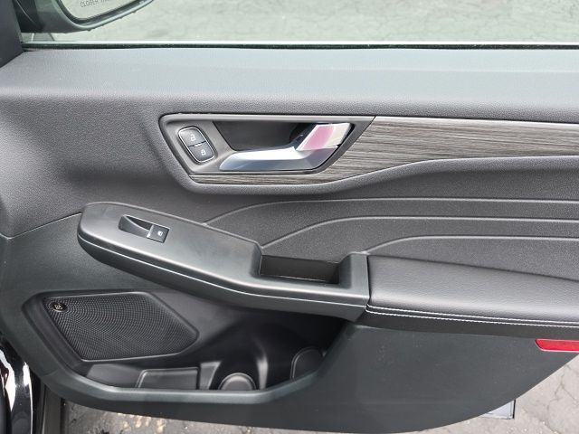 2025 Ford Escape Plug-In Hybrid