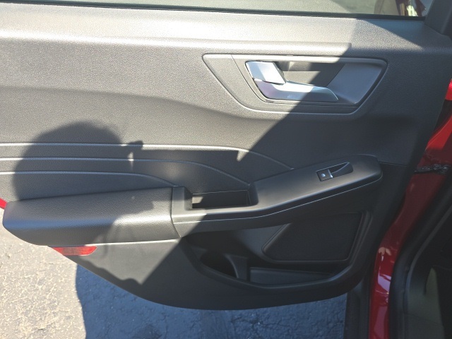 2025 Ford Escape Hybrid