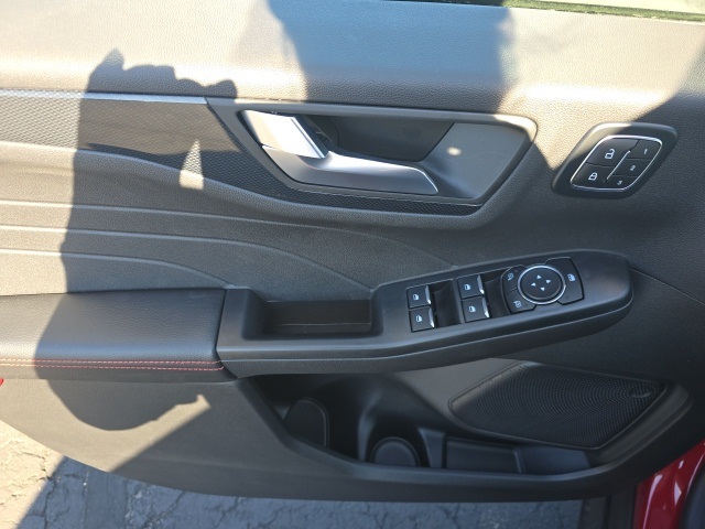 2025 Ford Escape Hybrid