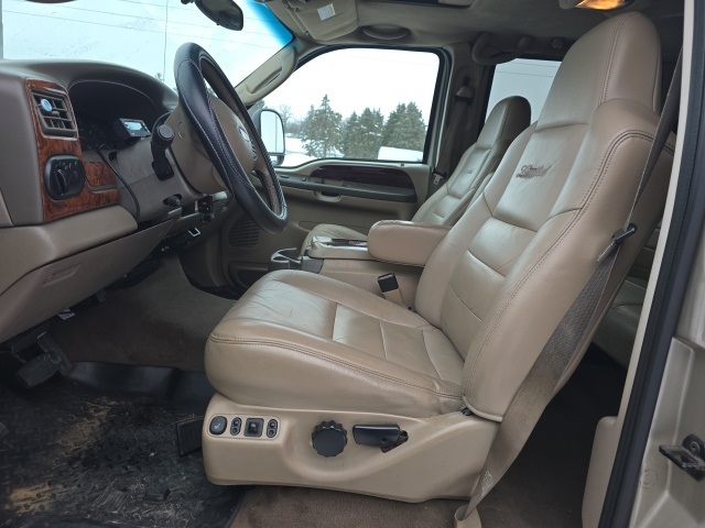 2004 Ford Excursion