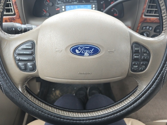 2004 Ford Excursion