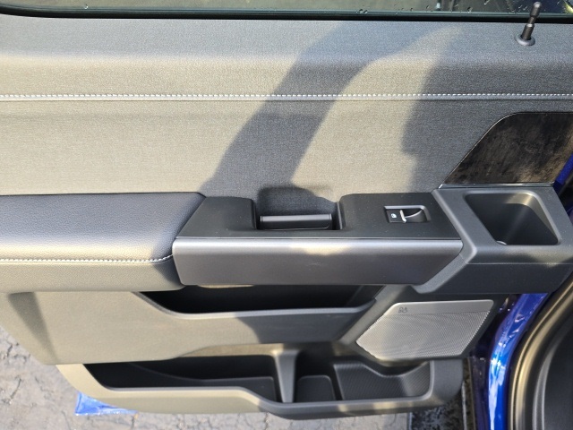 2026 Ford F-250 Lariat photo 17