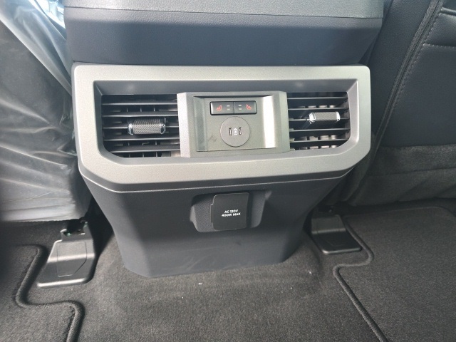 2026 Ford F-250 Lariat photo 19