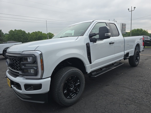 2025 Ford F-350SD