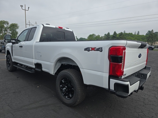 2025 Ford F-350SD