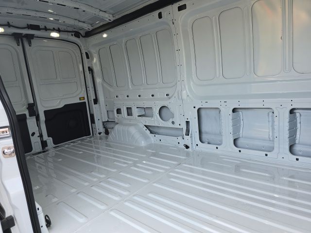 2025 Ford Transit-250