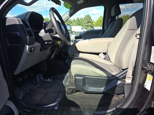 2015 Ford F-150 XL photo 9