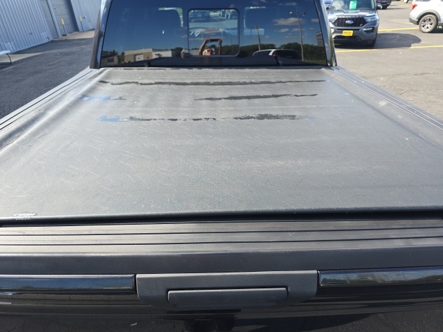 2015 Ford F-150 XL photo 18