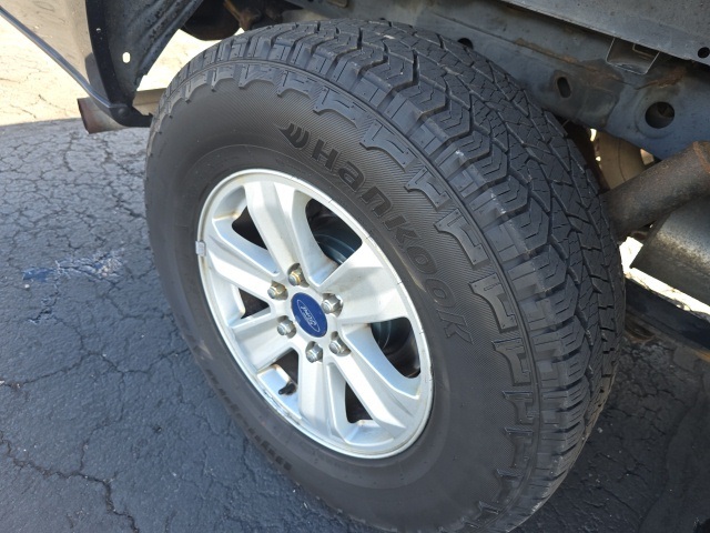 2015 Ford F-150 XL photo 22