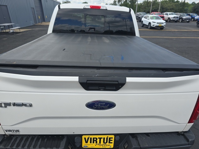 2015 Ford F-150 Lariat photo 21