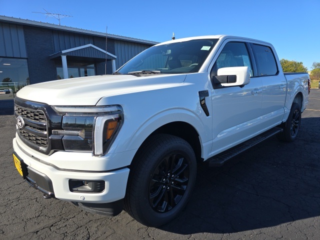 2025 Ford F-150 Lariat photo 2