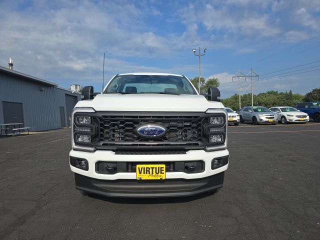 2025 Ford F-350SD