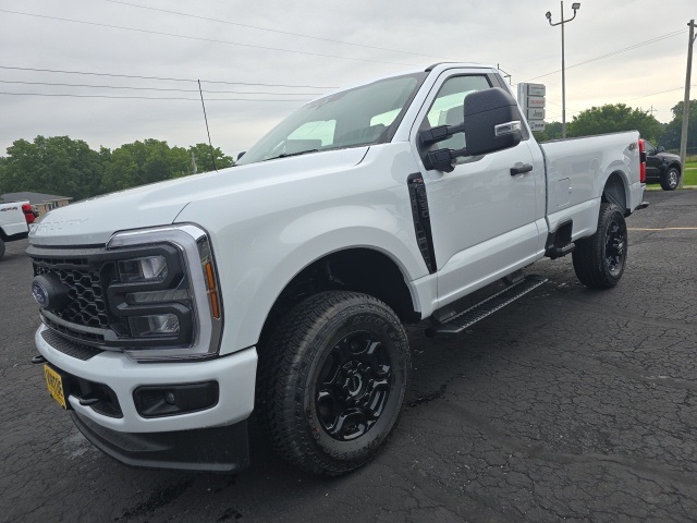 2025 Ford F-350SD