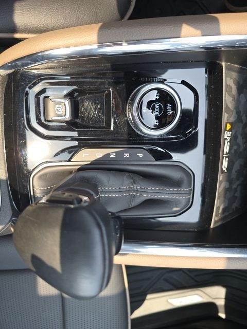 2023 GMC Canyon