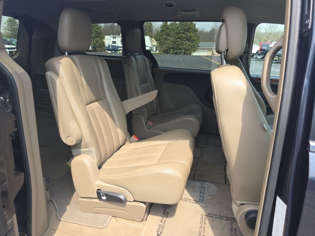 2013 Chrysler Town and Country
