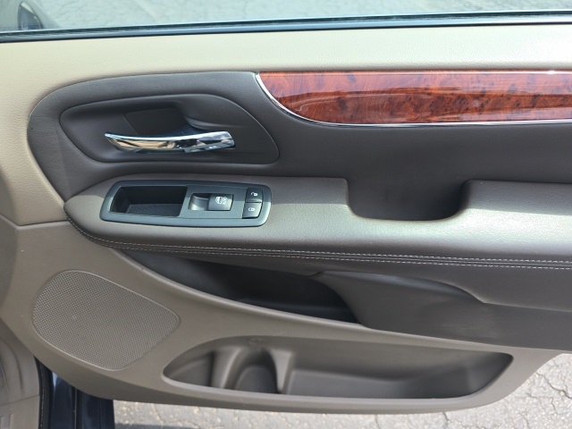 2013 Chrysler Town and Country