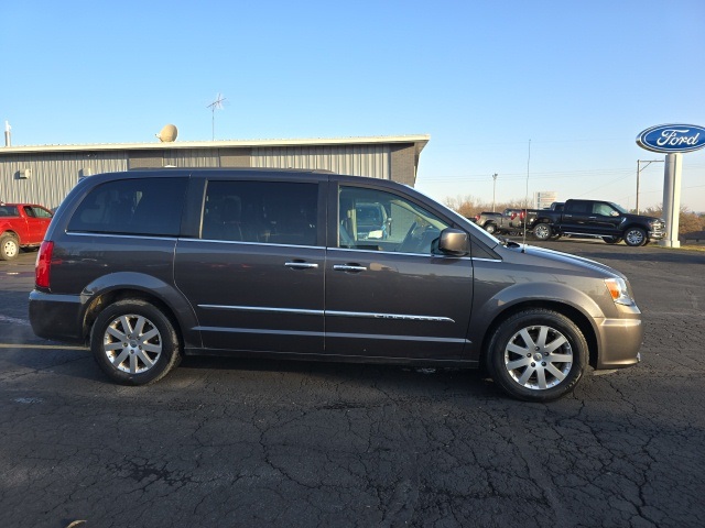 2015 Chrysler Town and Country