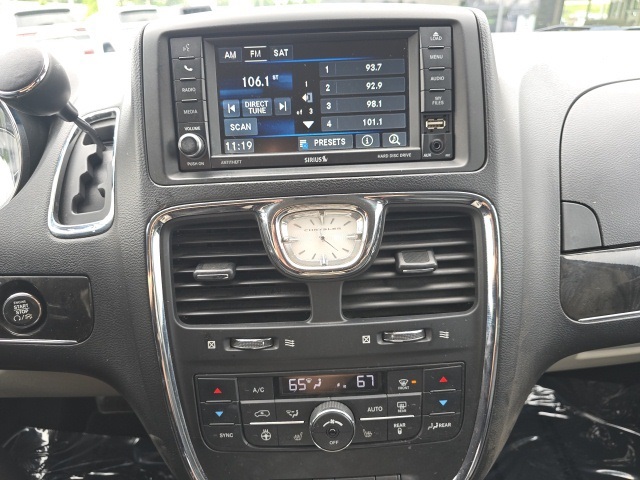 2016 Chrysler Town and Country